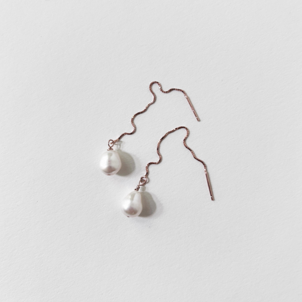 Pearl Drop Earrings Rosé